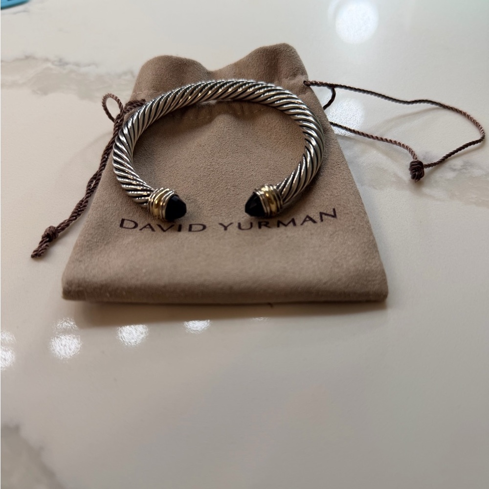 🐣SALE🐣CLASSIC CABLE BRACELET
with 14K Yellow Gold and Black Onyx, 7mm